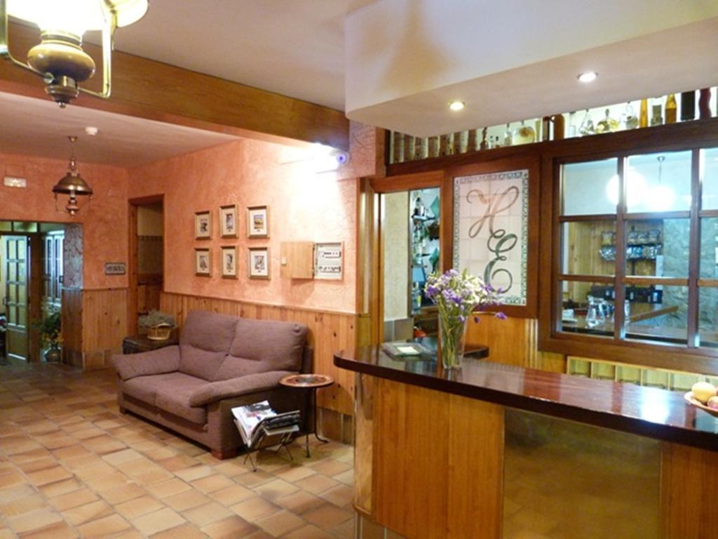 Hotel Esther La Virgen de la Vega Dış mekan fotoğraf