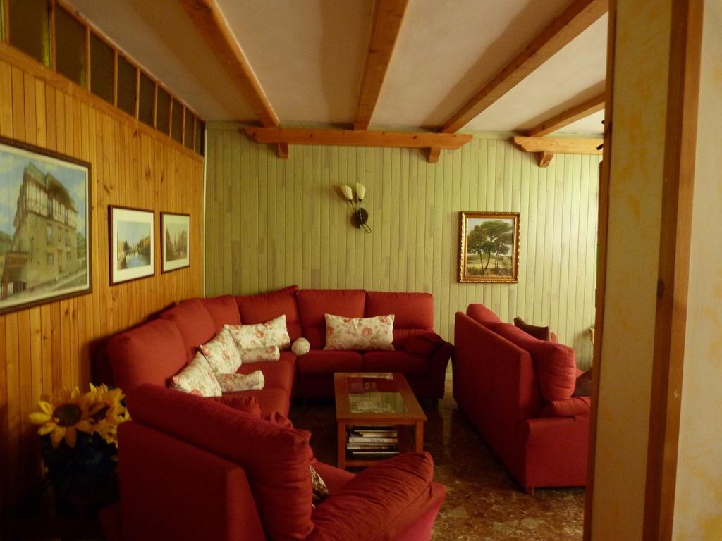 Hotel Esther La Virgen de la Vega Dış mekan fotoğraf