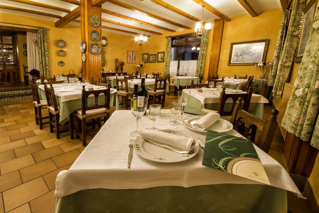 Hotel Esther La Virgen de la Vega Dış mekan fotoğraf