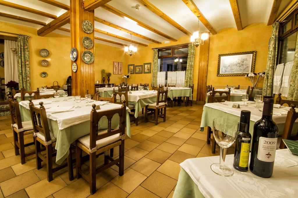 Hotel Esther La Virgen de la Vega Dış mekan fotoğraf